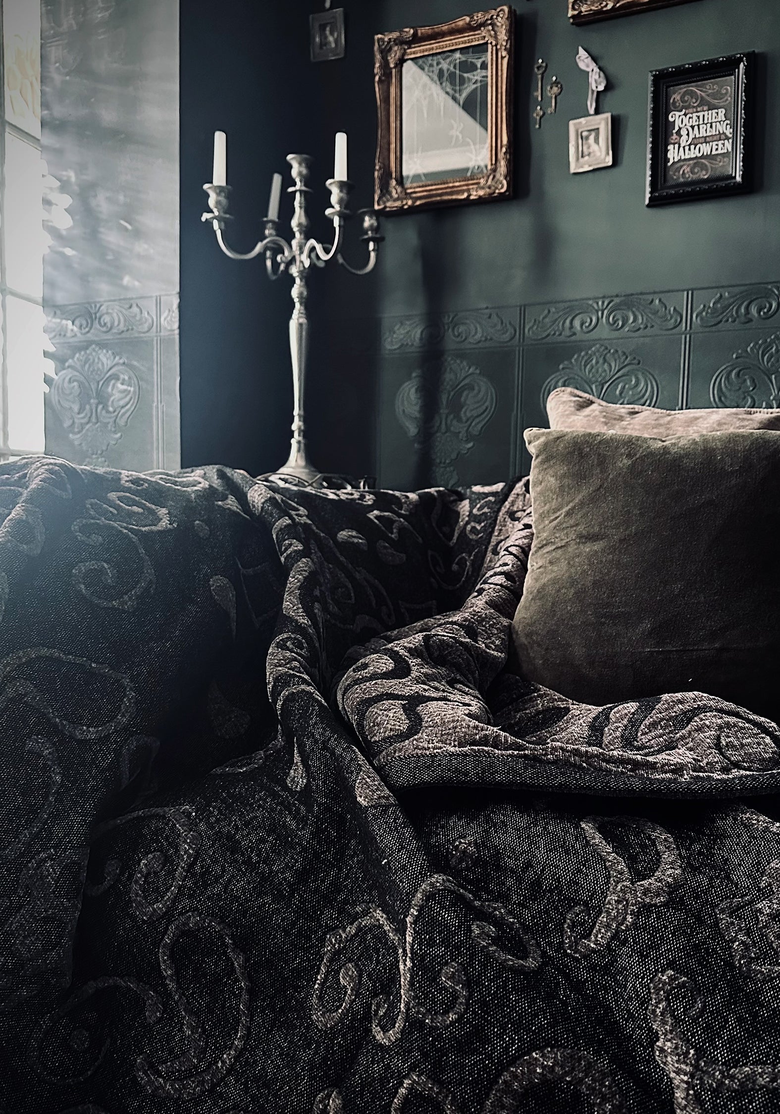 Anarchy Skull Jacquard Cotton Chenille Blanket - Image 3