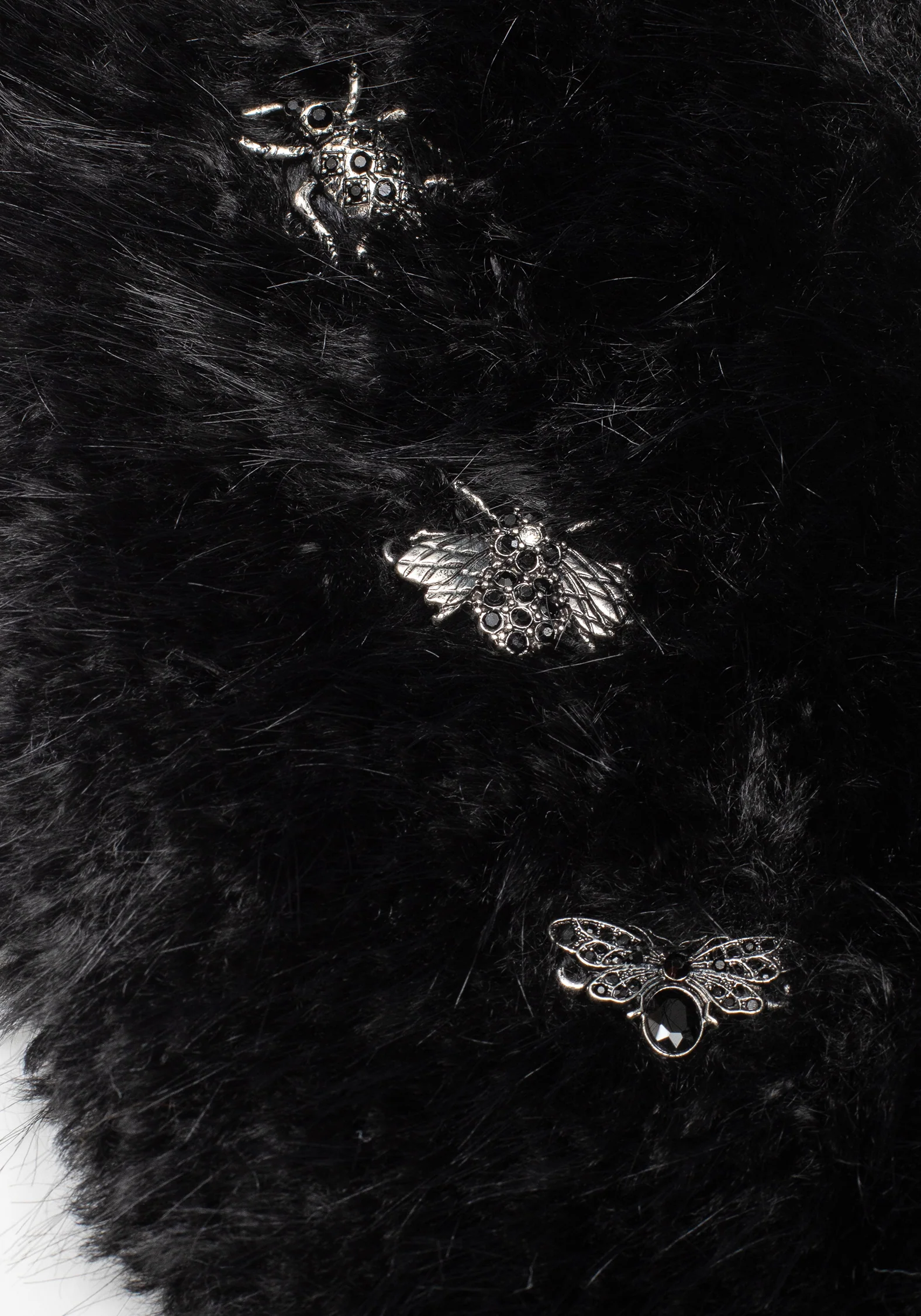Aven Bug Faux Fur Scarf Collar - Image 2