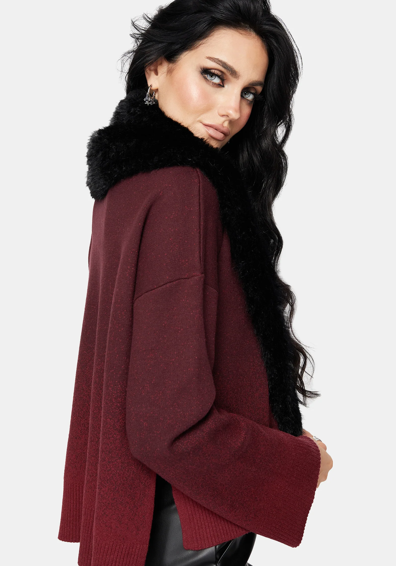 Aven Bug Faux Fur Scarf Collar - Image 3