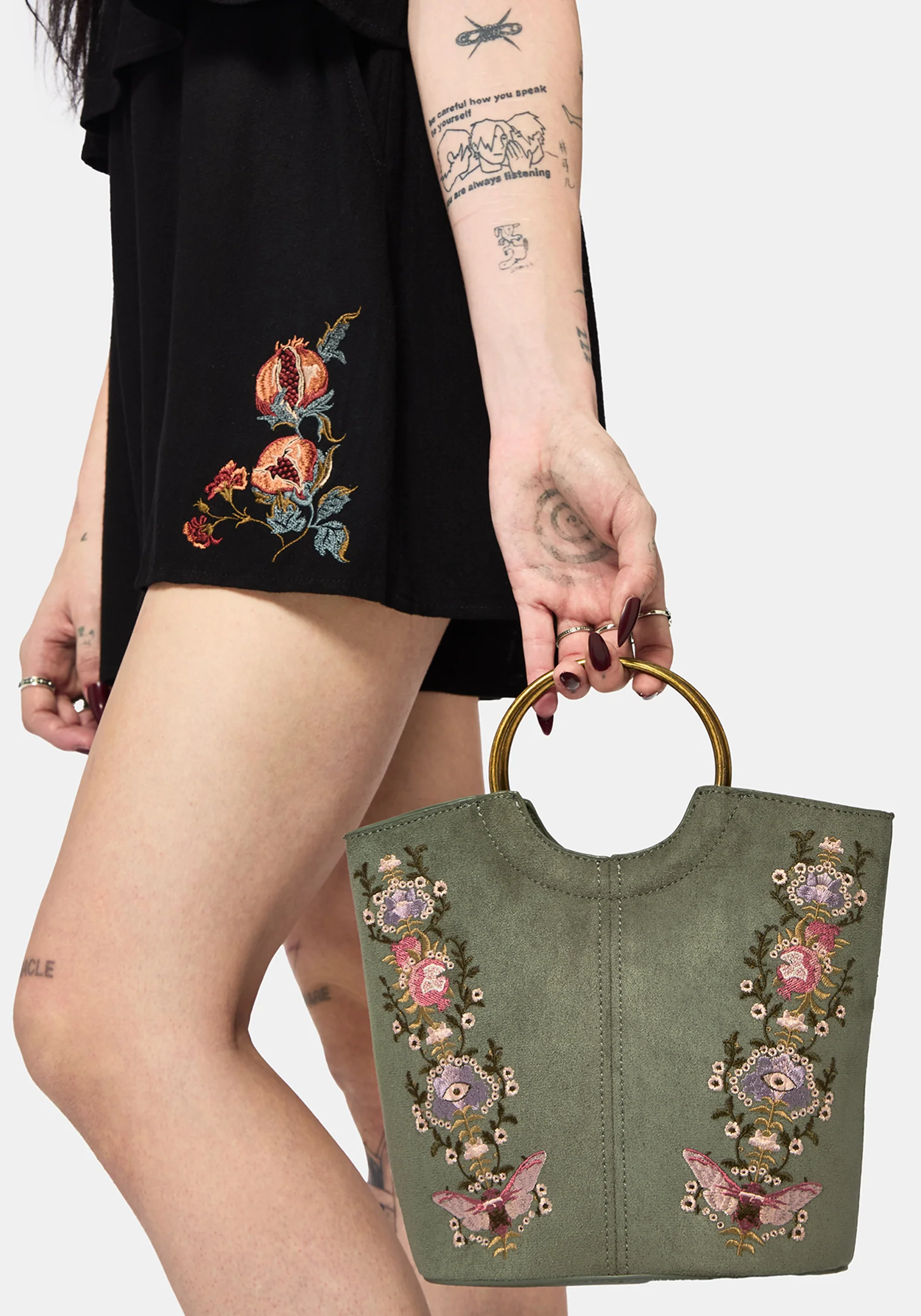Chlora Handle Embroidered Bag - Image 6