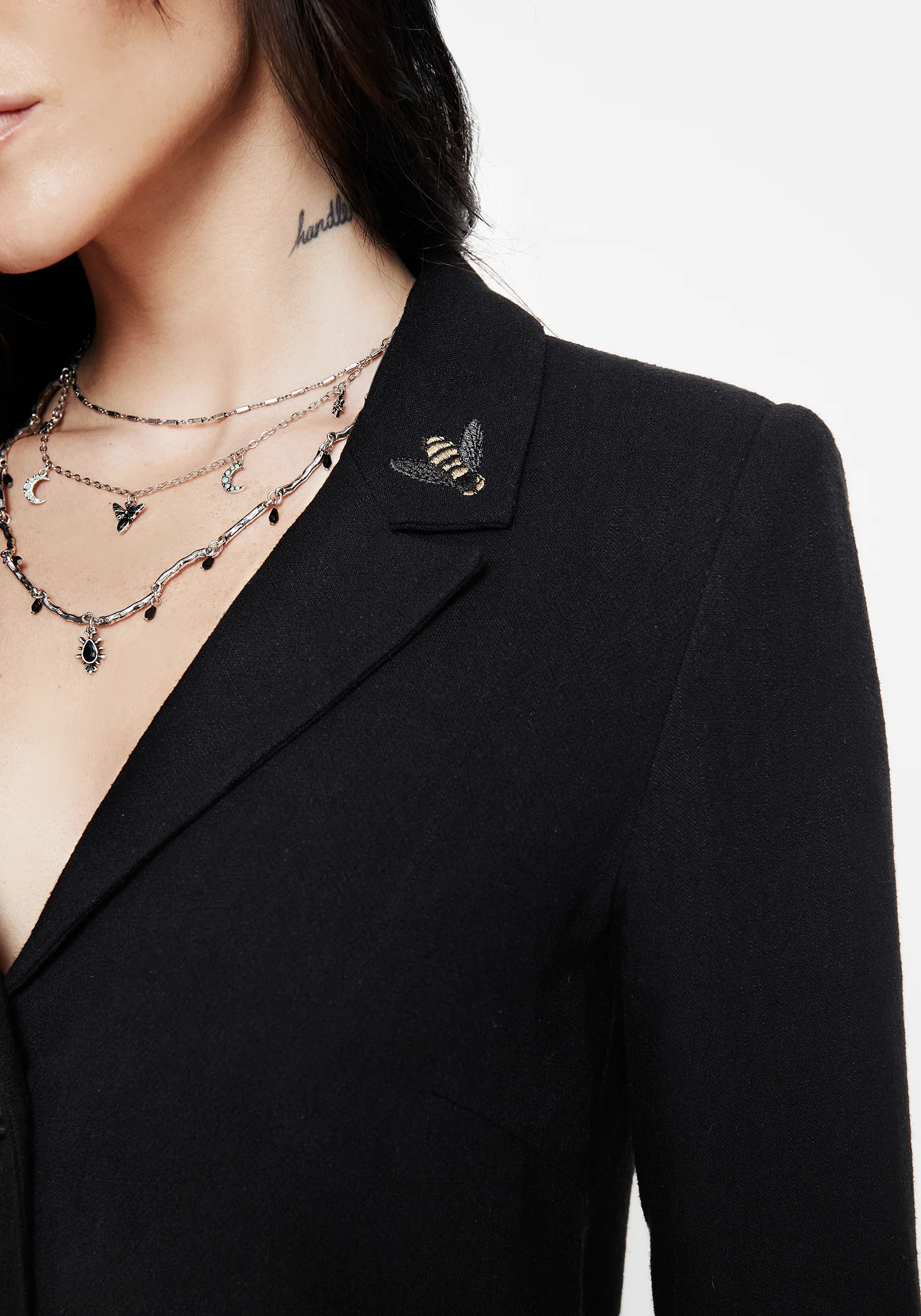 Chloris Embroidered Longline Blazer - Image 4