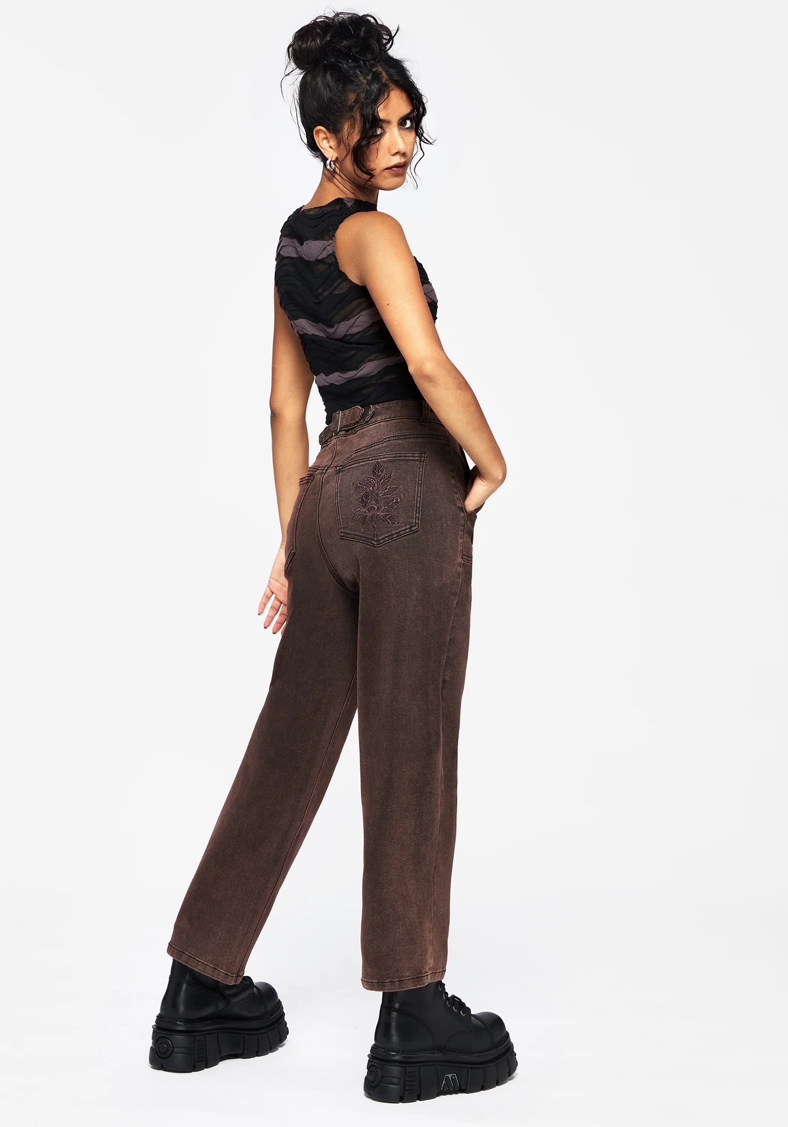 Echo Autumnal Leaf Embroidered Pocket Detail Cropped Jeans - Image 3