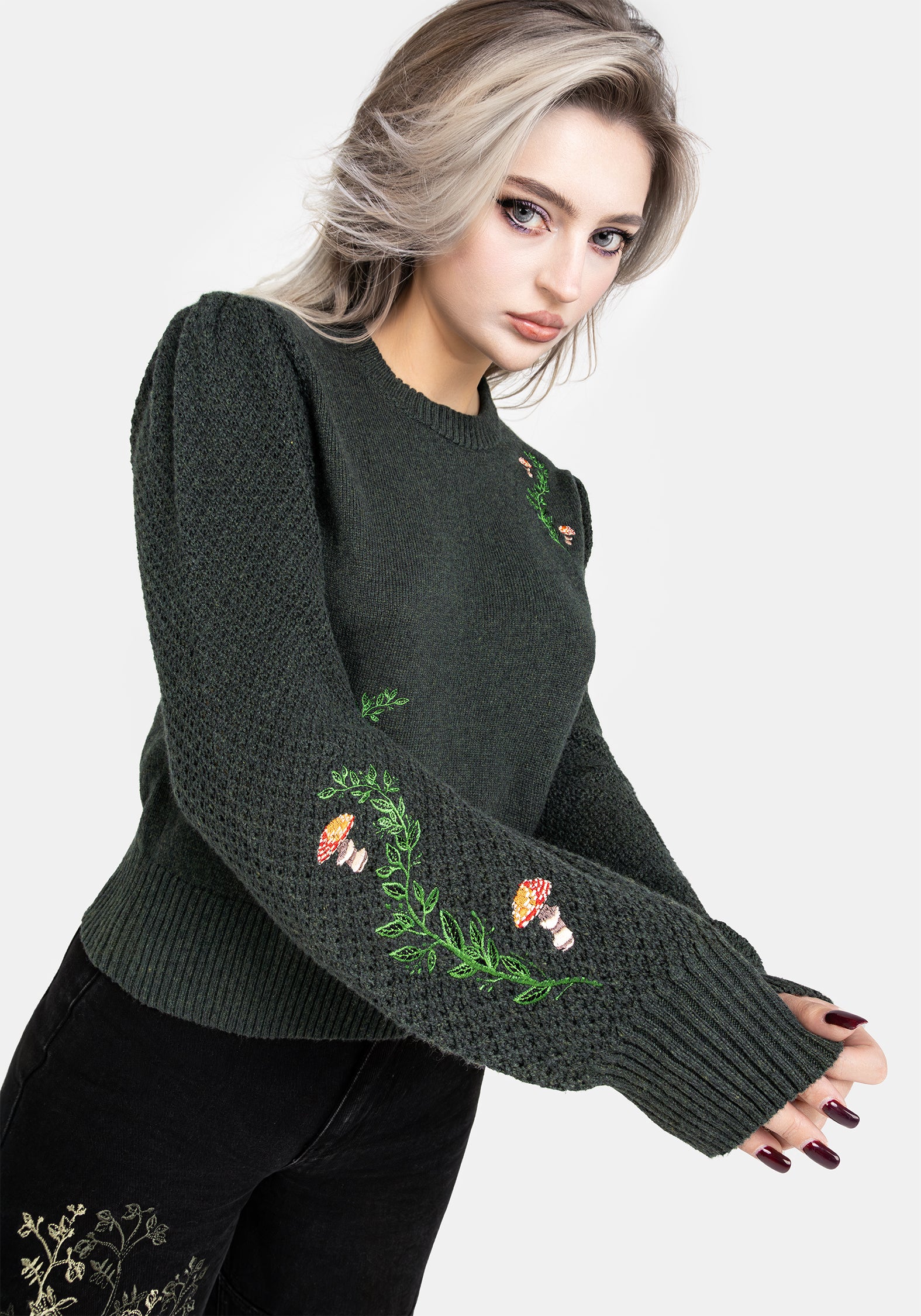 Fable Embroidered Jumper - Image 8