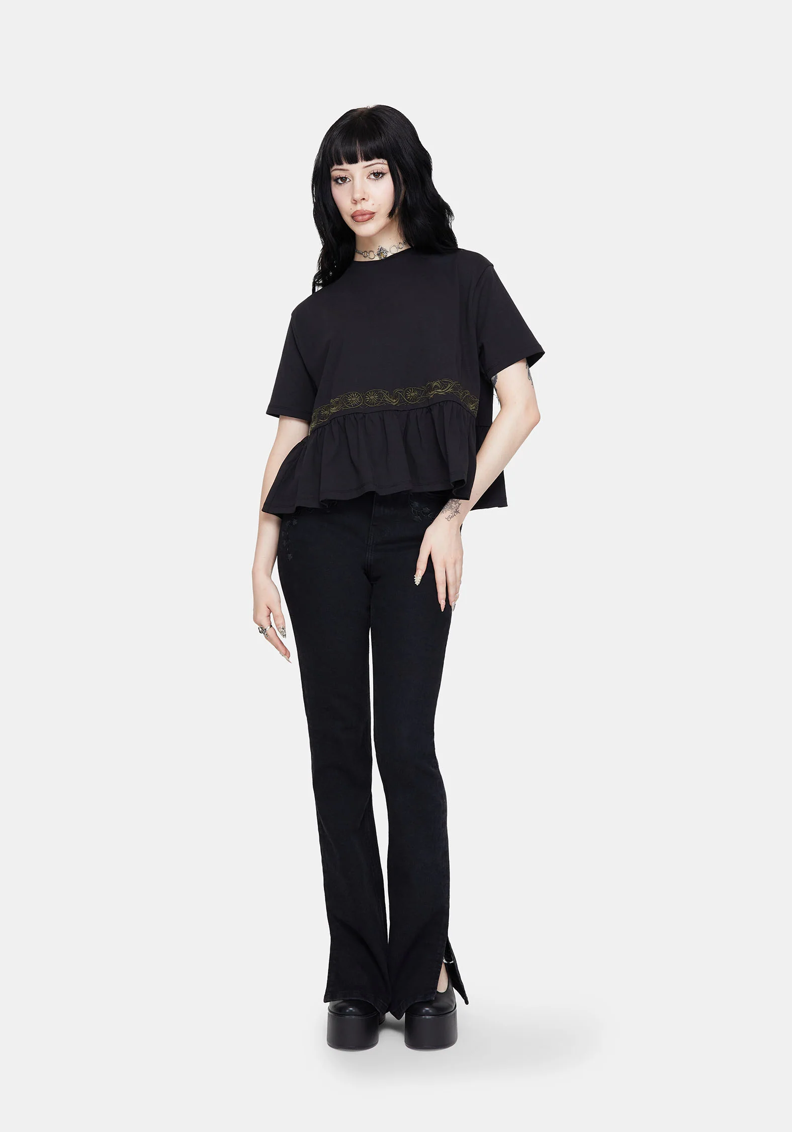 Fianna Embroidered Ruffle Hem Crop T-shirt - Image 5