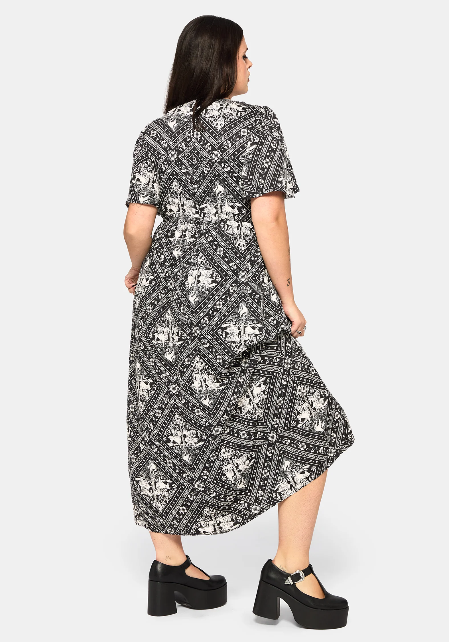 Hexweave Print Floaty Sleeve Maxi Dress - Image 9