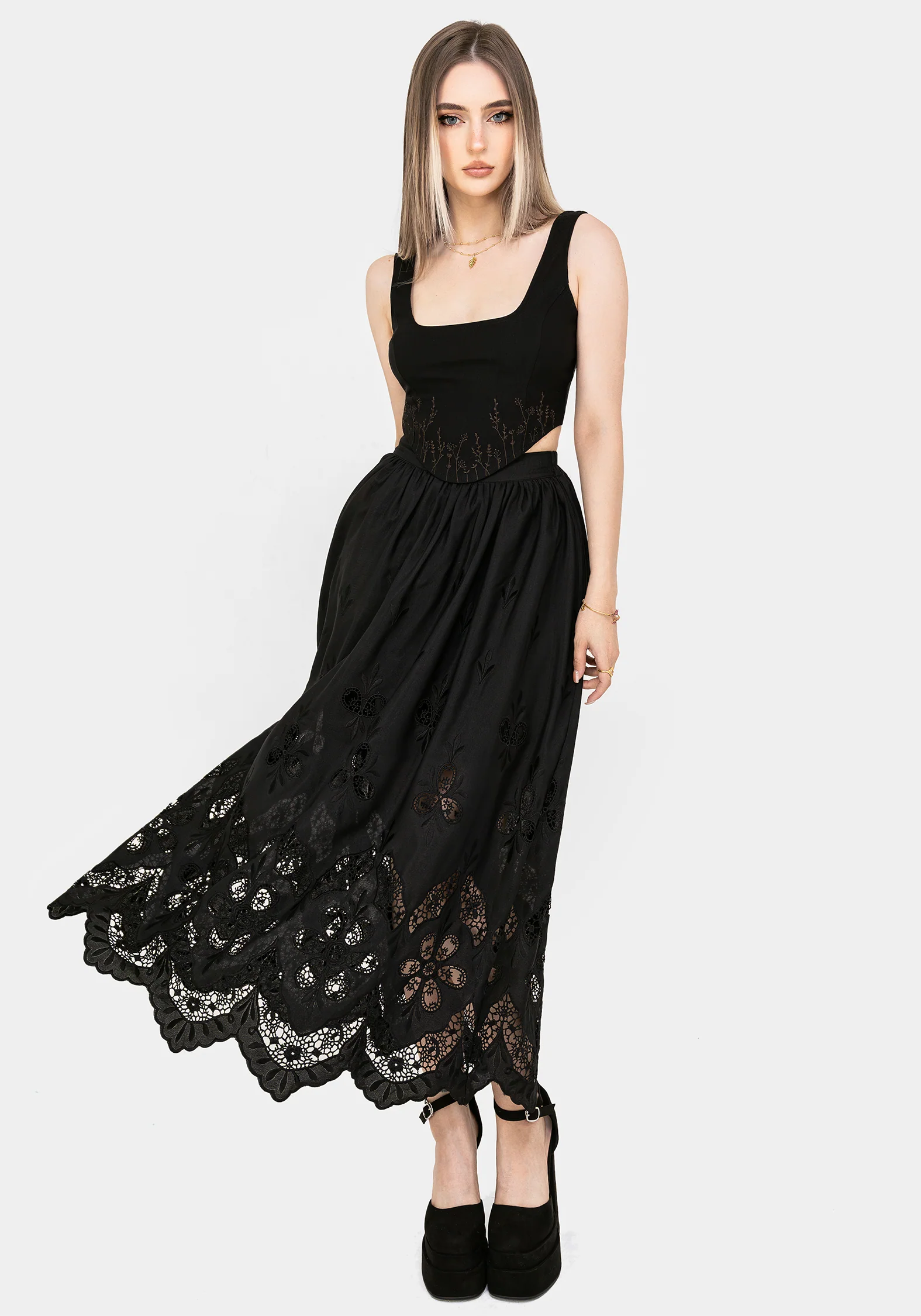 Maple Broderie Hem Maxi Skirt - Image 4