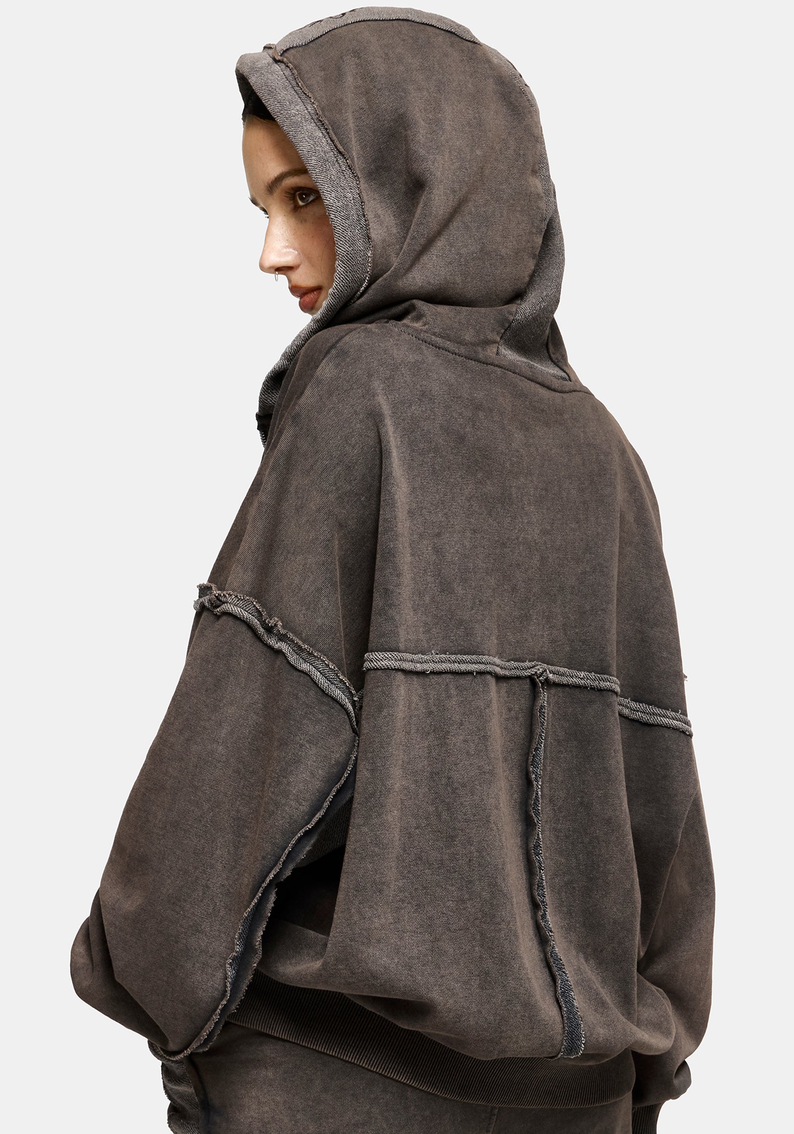 Mio Witches Knot Distressed Seam Hoody - Image 5
