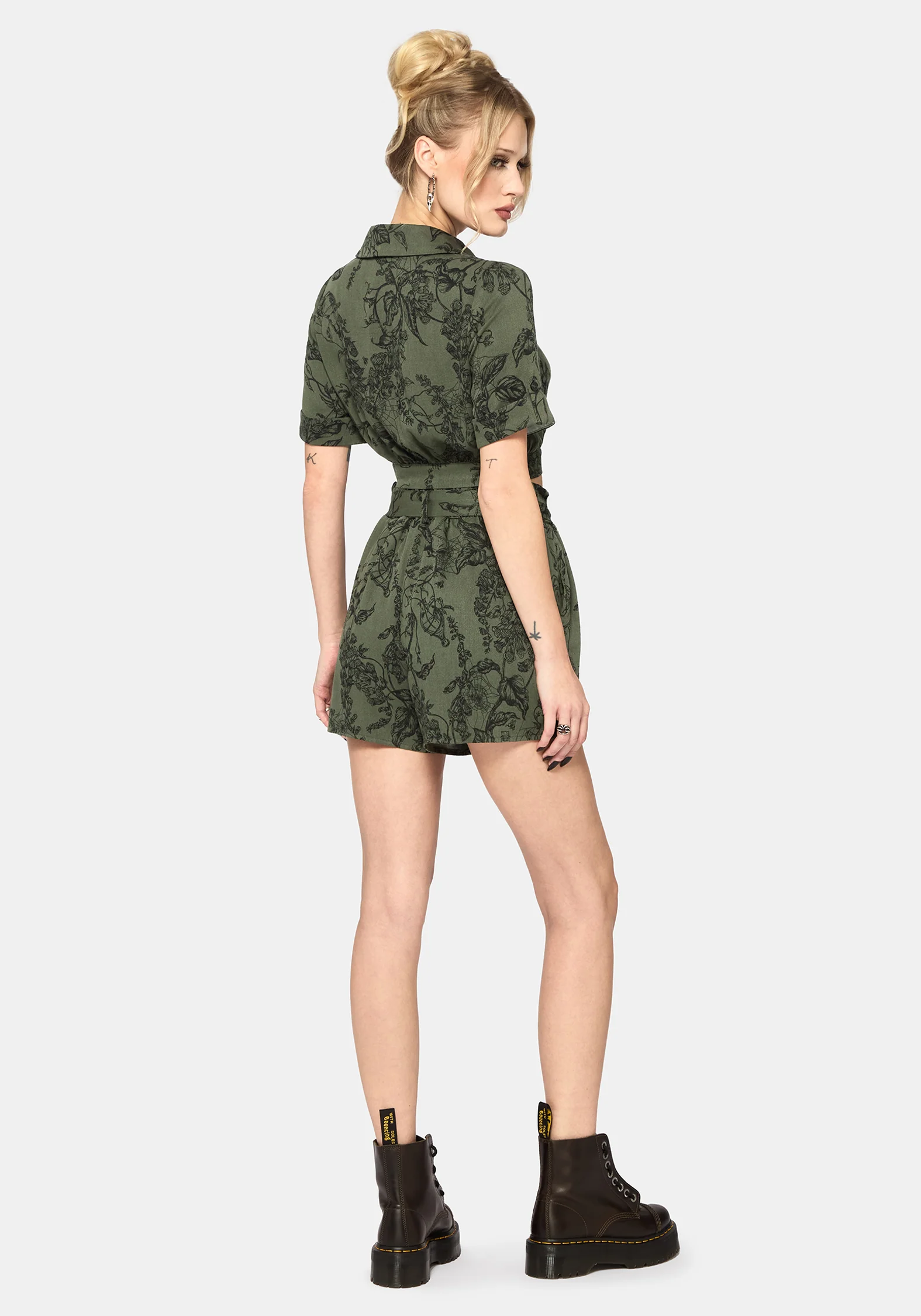Orla Foxglove Potion Crop Short Sleeved Shirt - Image 3
