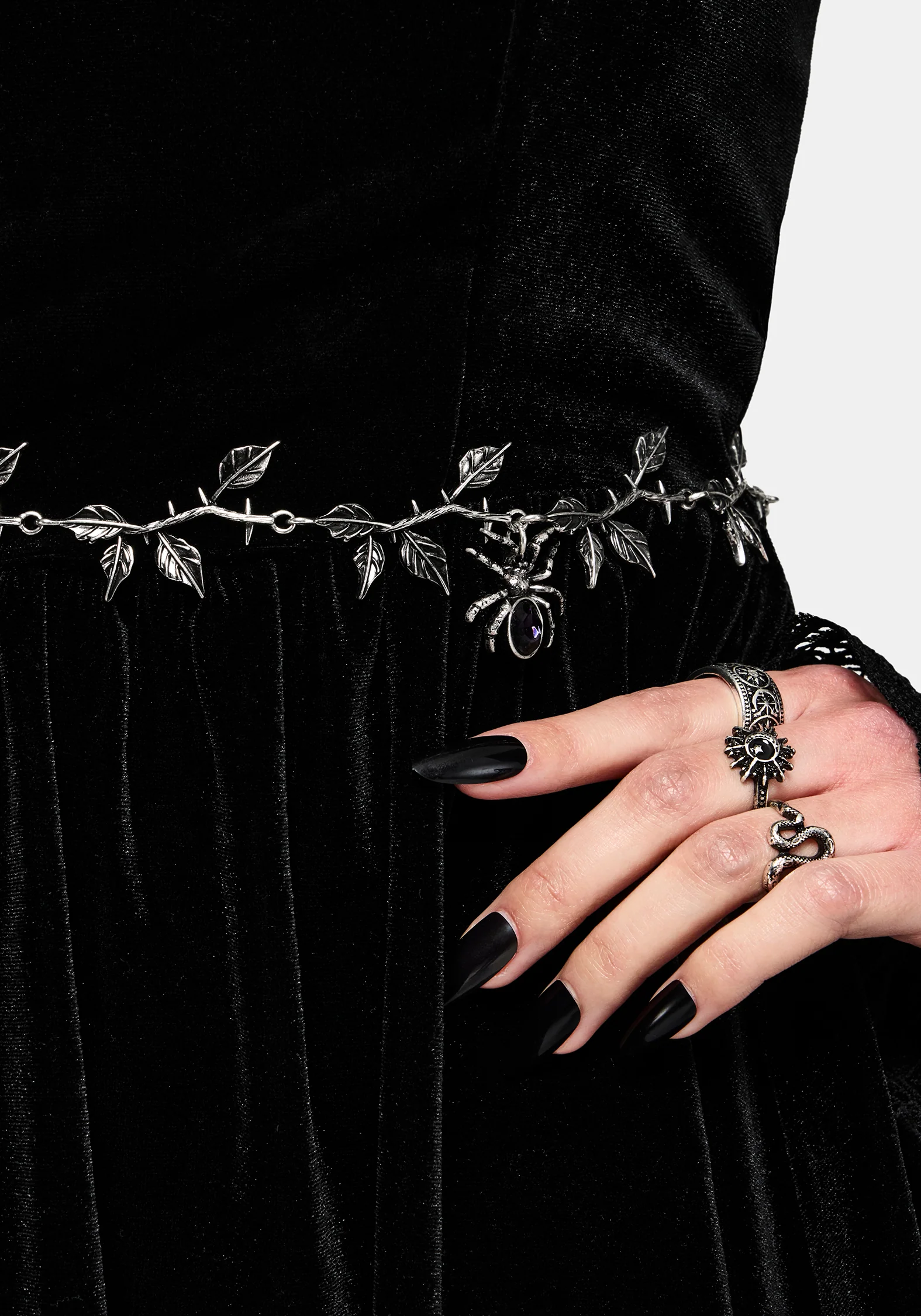 Rosethorn Spider Chain Belt - Image 3