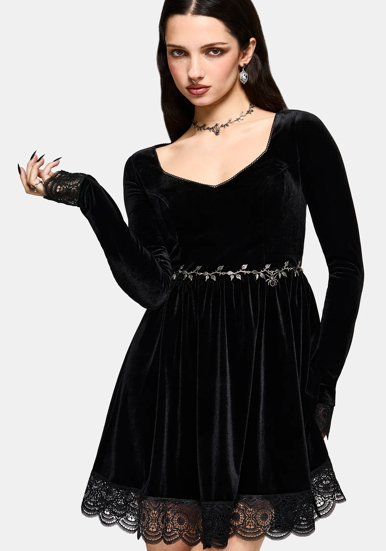 Rosethorn Spider Chain Belt - Image 4