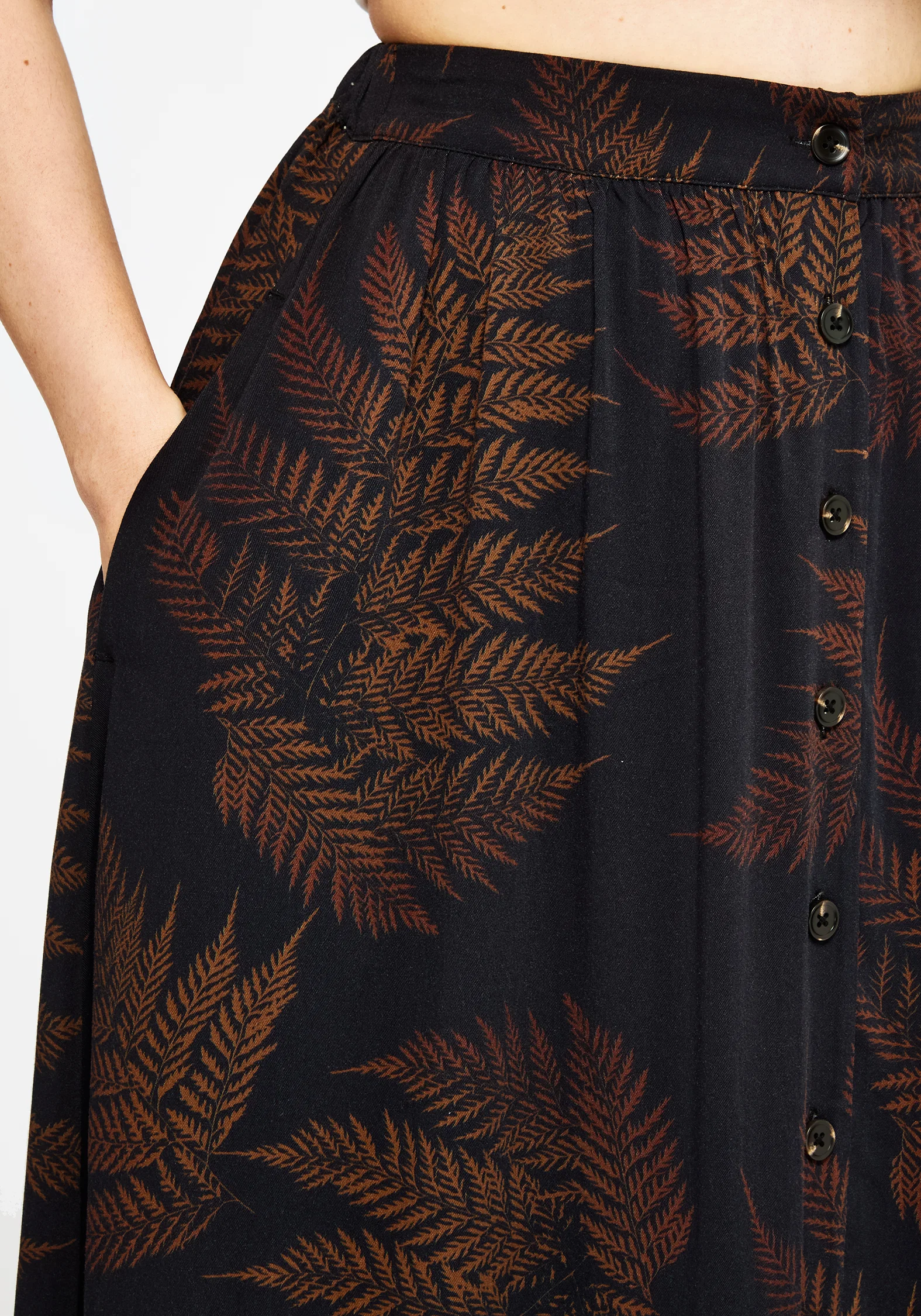 Ruin Fern Printed Midaxi Skirt - Brown - Image 2