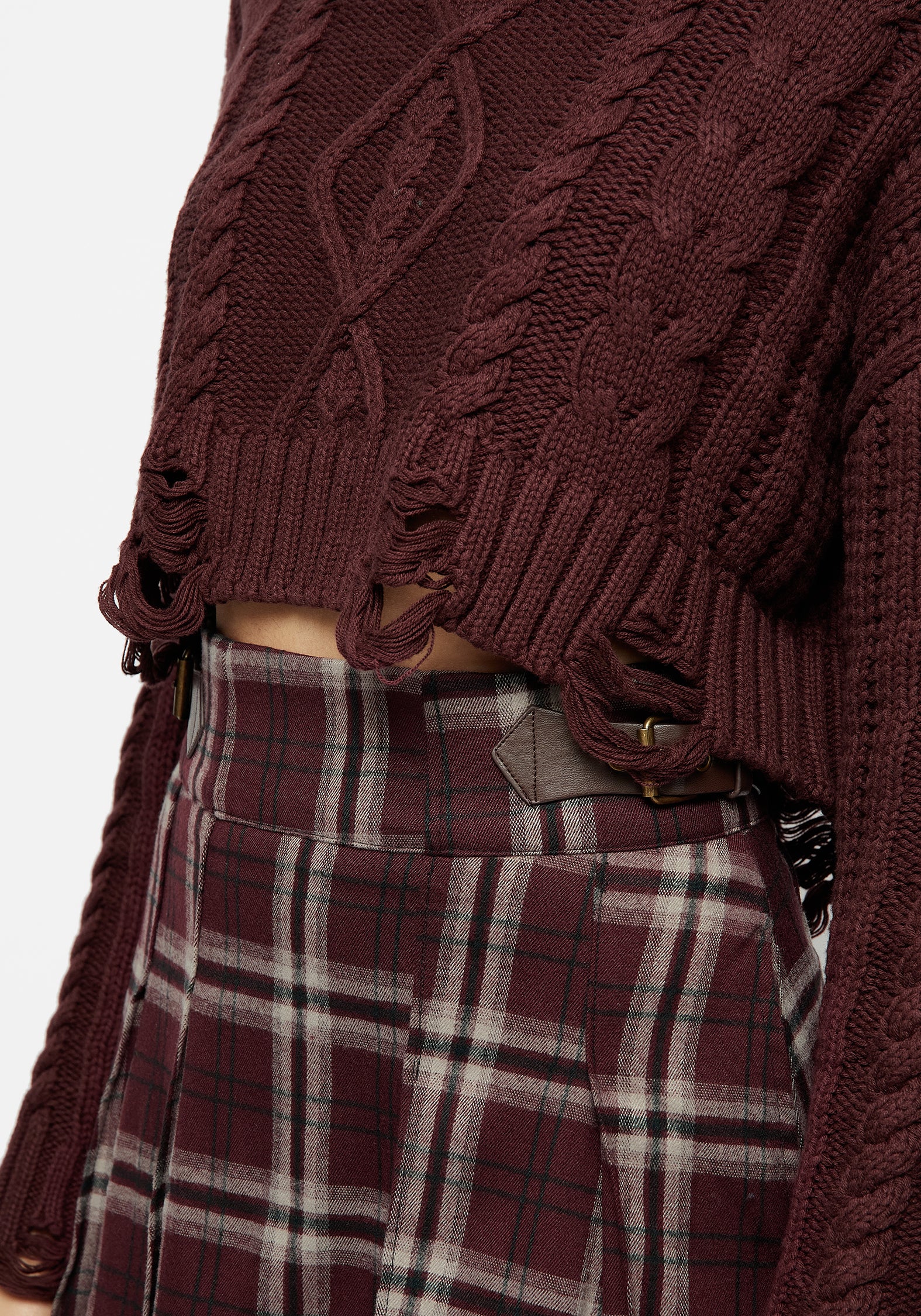 Skulk Distressed Cable Knit Crop Jumper - Image 2