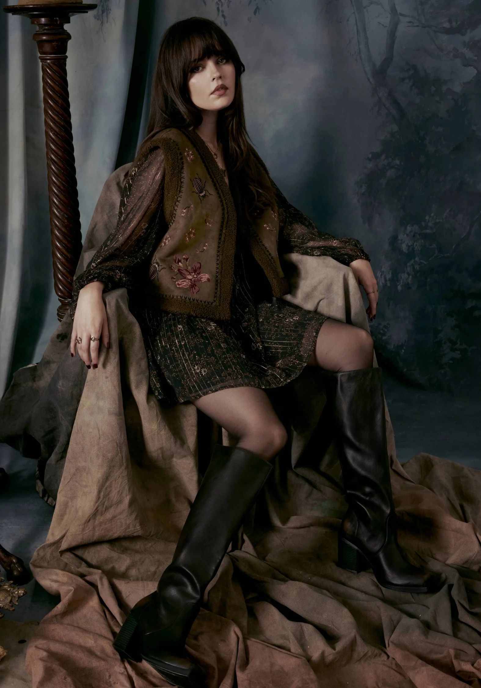Sylvara Borg Embroidered Bug Gilet - Image 15