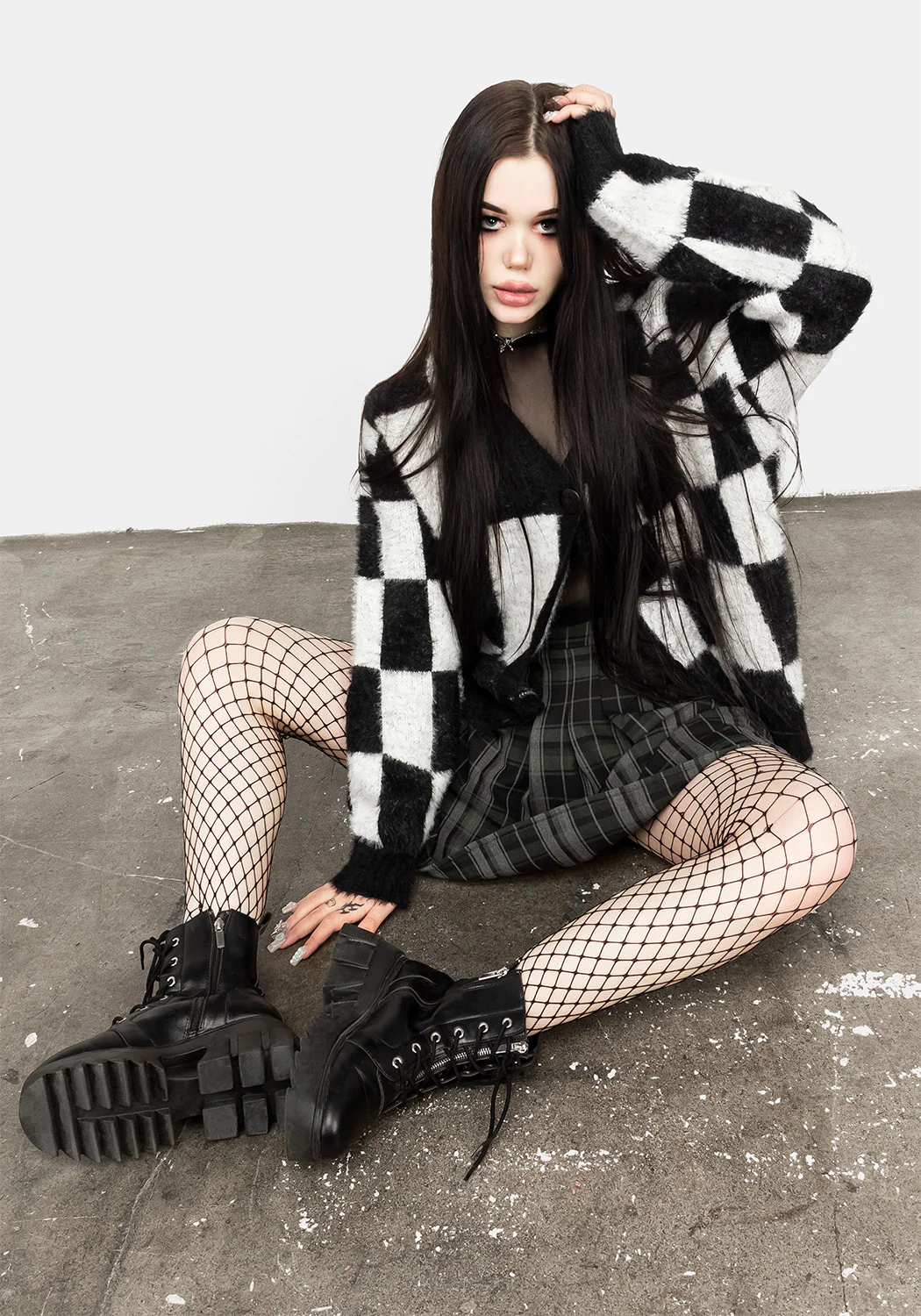 Two-Tone Checkerboard Cardigan - Image 9