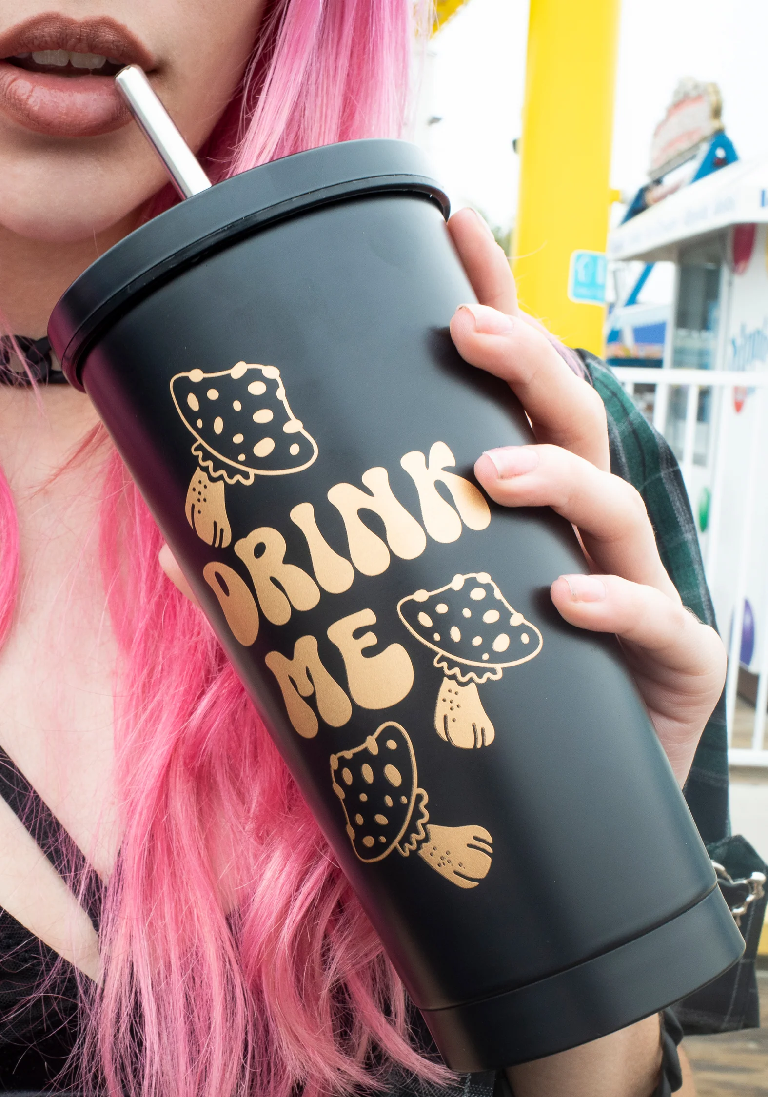 Wonderland Insulated Straw Tumbler - Image 4