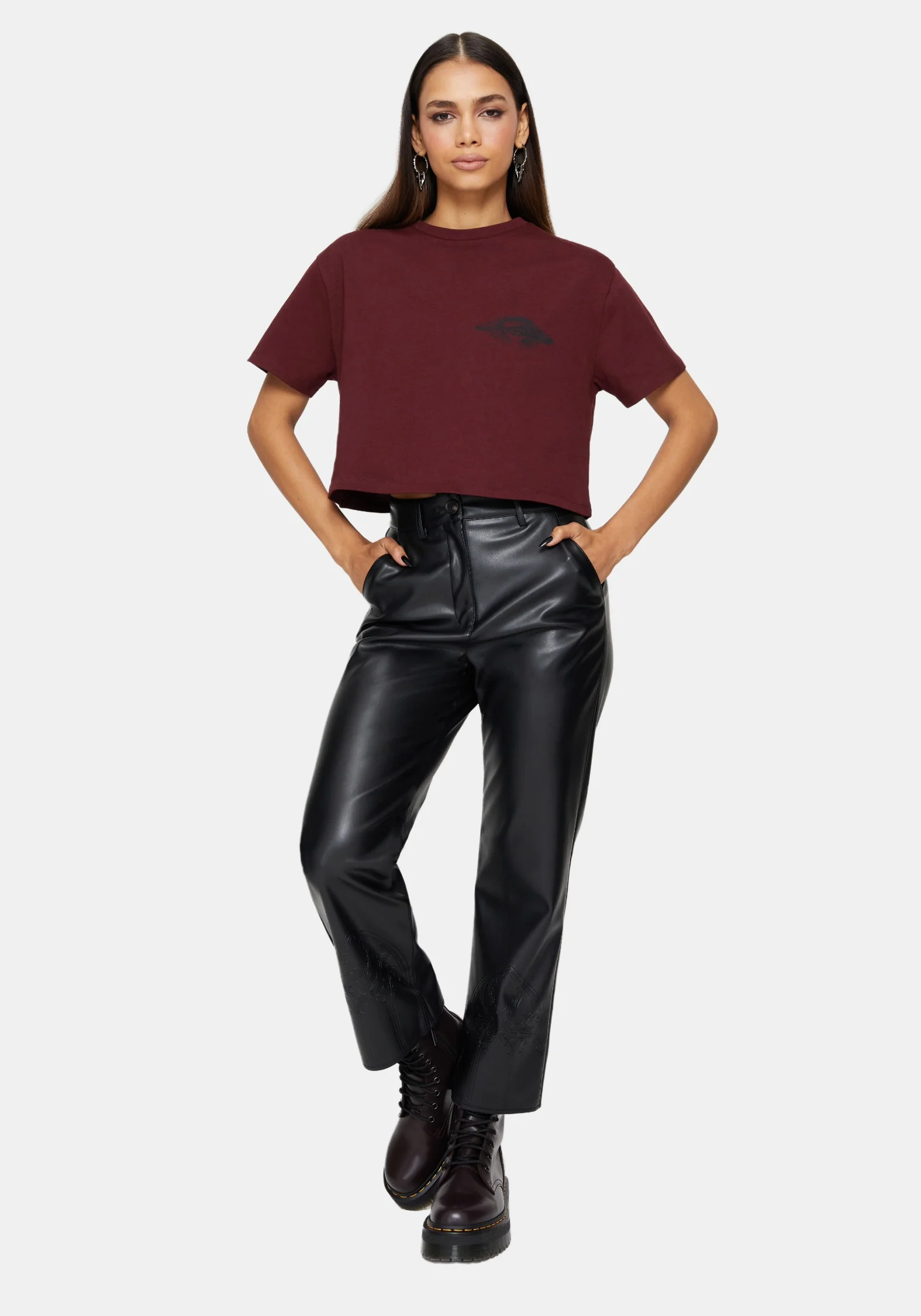 Xove Medieval Graphic Boxy Crop Cotton T-Shirt - Image 4